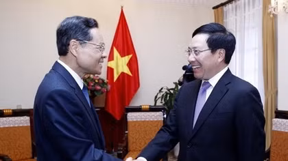 Deputy PM: Vietnam treasures relations with China