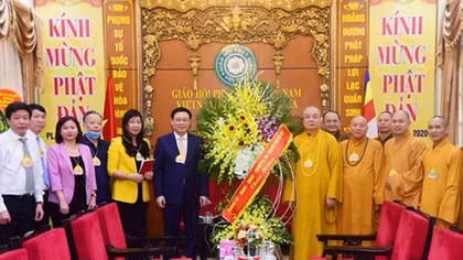 Hanoi leader extends greetings on Lord Buddha’s birthday