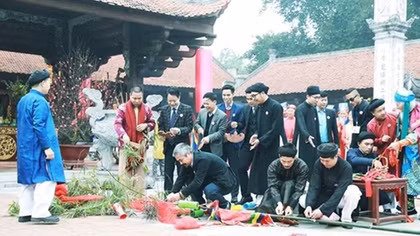 Traditional customs for Tet in Hanoi Old Quarter