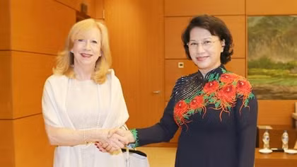 NA Chairwoman greets Deputy Speaker of UK House of Commons