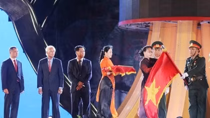 Phu Yen marks 30th anniversary of re-establishment