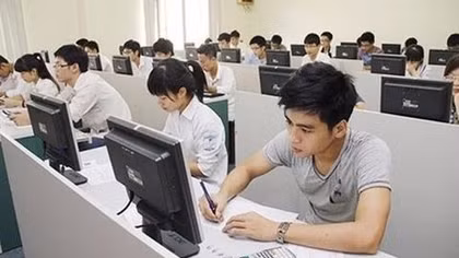 Universities fail to post accurate data