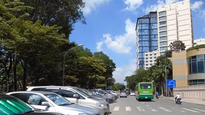 Elevator parking in HCM City difficult to implement: experts