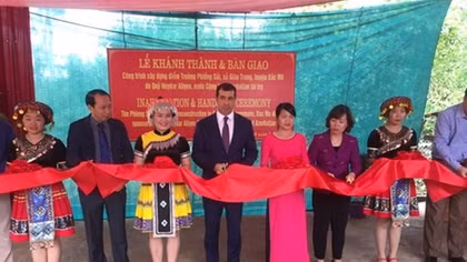 Azerbaijan helps build school in mountainous province