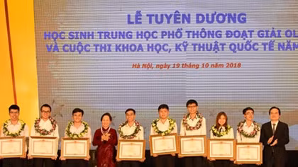 33 medal winners honored 