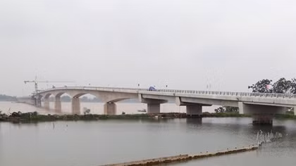 Viet Tri-Ba Vi Bridge across Red River to open for trial run on July 31