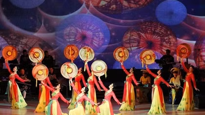 Vietnamese art performance leaves fine imprints in mind of DPRK people