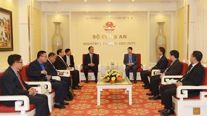 Vietnam and Laos promote cooperation in security 