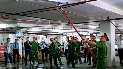 Unscheduled inspection of fire safety regulations conducted in HCM City