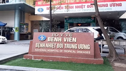 Singapore’s Temasek Foundation International presents ventilators to Vietnam