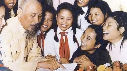 Book celebrates President Ho Chi Minh’s 131st birth anniversary