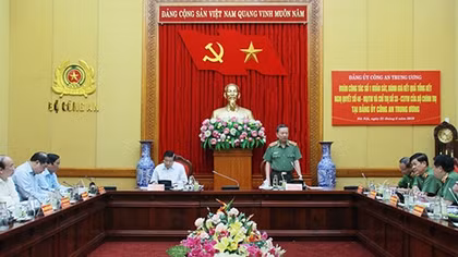 Public Security Central Party Committee reviews the implementation of judicial reforms in Public Security Forces