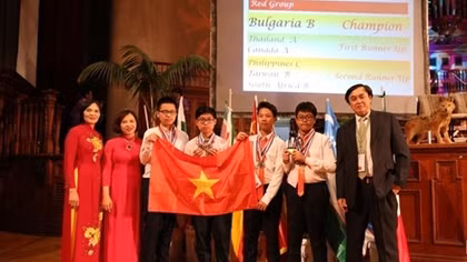 Vietnam enters top 5 at South African Int’l Mathematics Competition