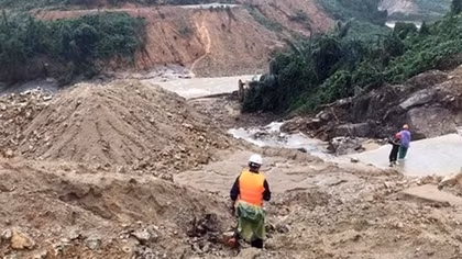 PM provides emergency aid to three central provinces