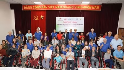 160 wheelchairs presented to Hanoi disabled