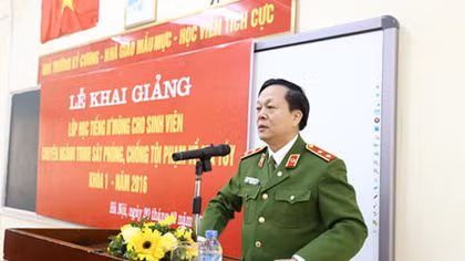 Hmong language course opens for drugs officers 