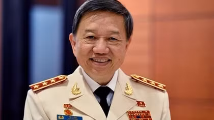 Minister of Public Security extends New Year 2019 greetings
