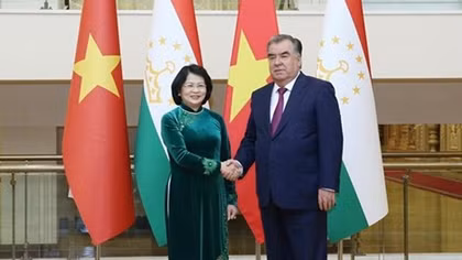 Vice President holds bilateral meetings on CICA sidelines