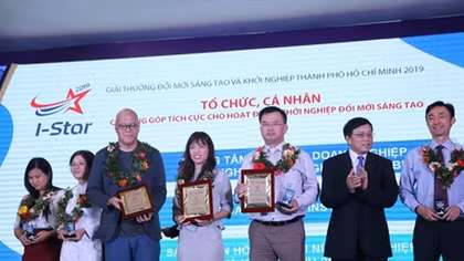 HCM City’s I-Star awards presented to 12 winners