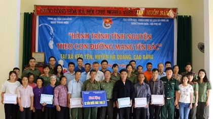 Public Security Department of Science, Strategy and History conducts social program in Cao Bang