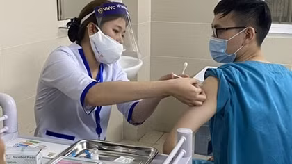 Another batch of AstraZeneca vaccines arrives in Vietnam