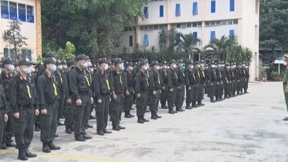 200 mobile policemen join anti-pandemic efforts in Binh Duong