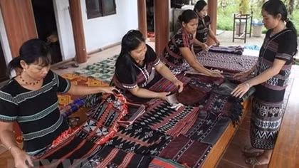 Support for development in ethnic minority areas extended to 2025