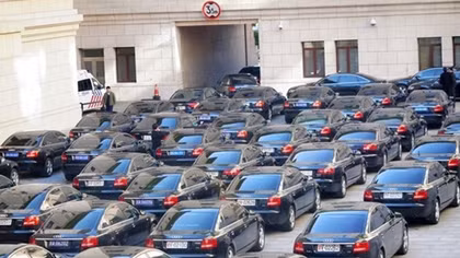 HCM city plans to take back all state-owned cars for management