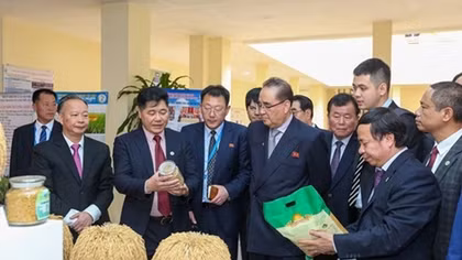 DPRK Party delegation visits Vietnam Agriculture Science Institute