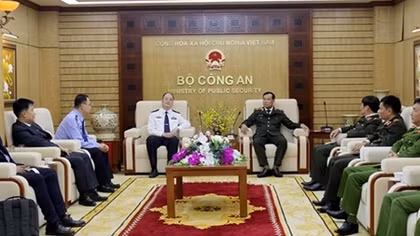 Deputy Minister Le Tan Toi receives Chinese MPS Representatives in Vietnam