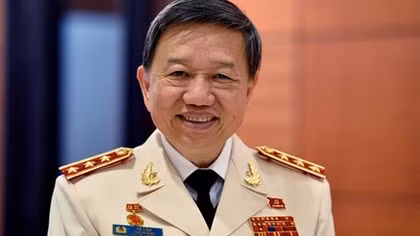 Minister To Lam praises typical examples of the People's Public Security Forces