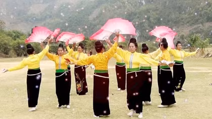 Cham pottery and Xoe Thai dances seek UNESCO’s heritage recognition