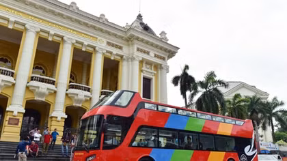 Hanoi to run double-decker tourist buses