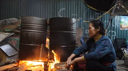 Tradition of making Chung cake for Tet in Hanoi