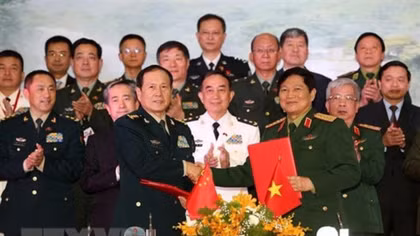 Seminar spotlights Vietnam-China defence friendship exchange