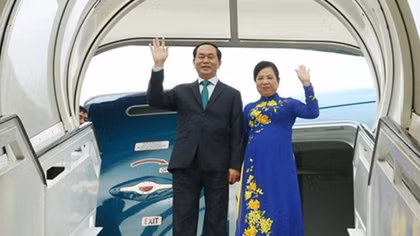 President starts official visit to Cuba