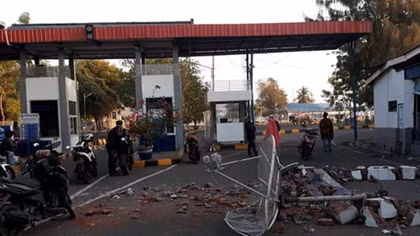 Indonesia relief efforts in Lombok stepped up as new quakes kill 10