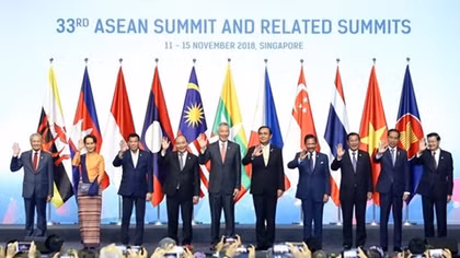 PM Phuc calls for sustained unity to build ASEAN Community