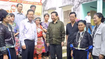 Minister To Lam attends great national unity festival in Ha Giang