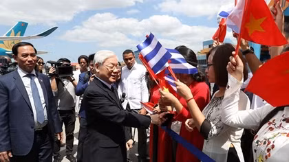 Party chief begins State visit to Cuba