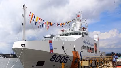 Da Nang launches Coast Guard ship