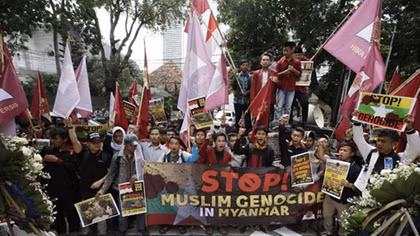 Indonesia calls to stop violence against Rohingya Muslims