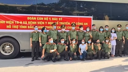 26,000 medical staff, students to support Bac Giang and Bac Ninh in fighting COVID-19