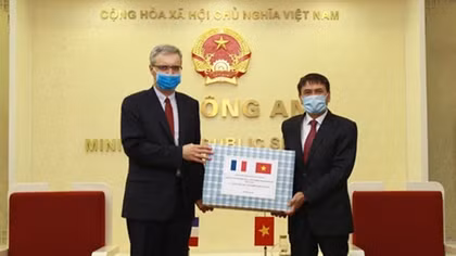 Ministry of Public Security offers medical supplies to France amid COVID-19 pandemic