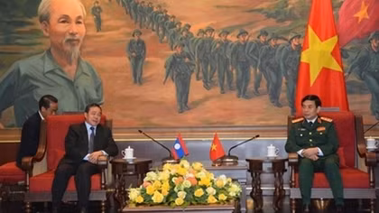 Vietnam strengthens defence cooperation with Laos, Cambodia, Russia