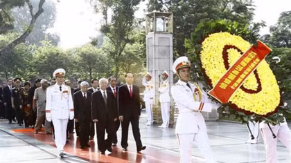 National leaders pay tribute to late leader, martyrs on National Day