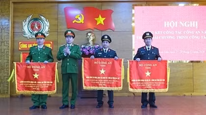 Kon Tum Police praised for great achievements in 2020