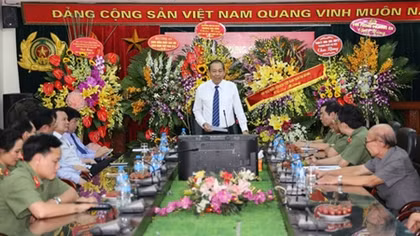 Public security press asked to promote pioneering position on ideological front