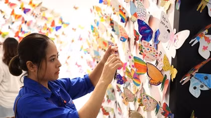 Unique exhibition by famous RoK artist opens in Hanoi