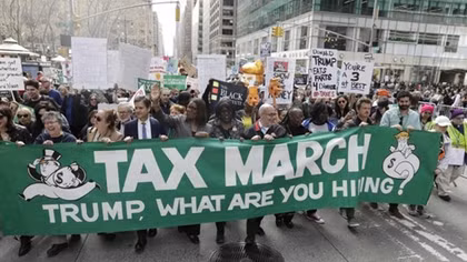 Thousands at U.S. rallies demand Trump release tax returns
